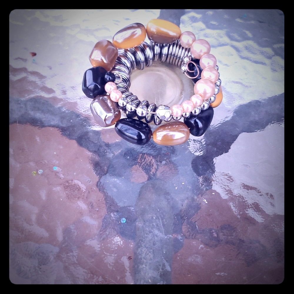 Beaded memory wire bracelet